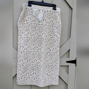 H&M crochet maxi skirt floral cream coverup vacation resort wear Size Large
